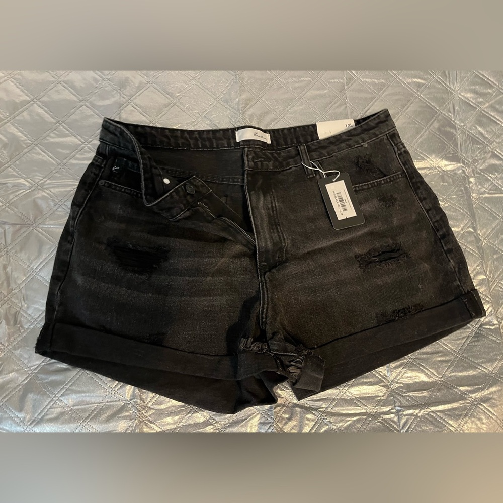 New with Tag KanCan Black Distressed Cuffed Denim Shorts size 1X